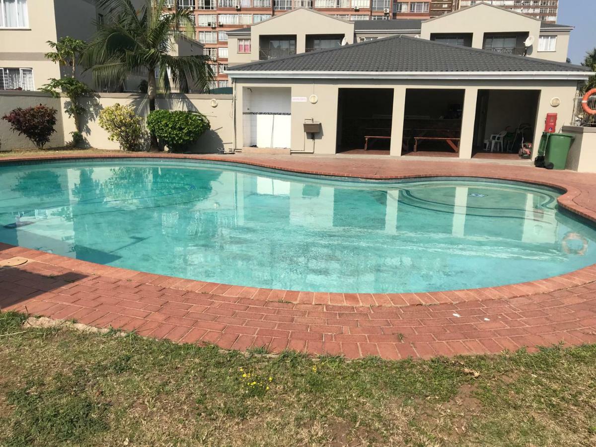 Durban Beach Getaway - Summersands, Inverter For Load Shedding, Free Wifi & Free Parking Exterior foto